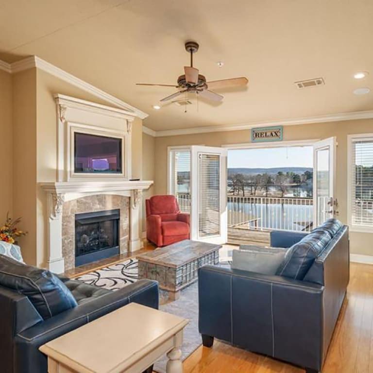 Views!! Luxury Condo W/Gourmet Kitchen, Breathtaking Views Lake Hamilton エクステリア 写真