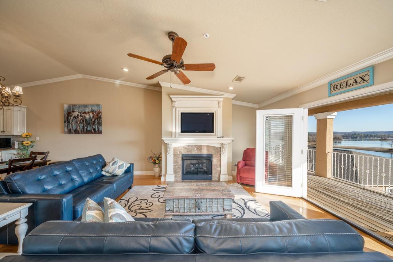 Views!! Luxury Condo W/Gourmet Kitchen, Breathtaking Views Lake Hamilton エクステリア 写真