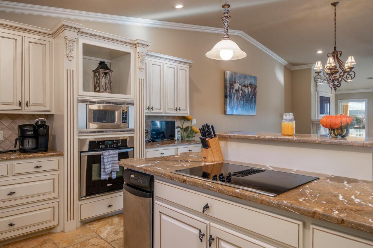 Views!! Luxury Condo W/Gourmet Kitchen, Breathtaking Views Lake Hamilton エクステリア 写真